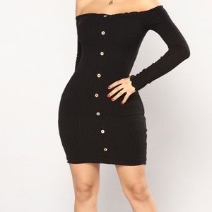 jacklyn Off the shoulder black dress 🔥🔥😍